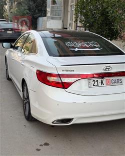 هیۆندای ازێرا